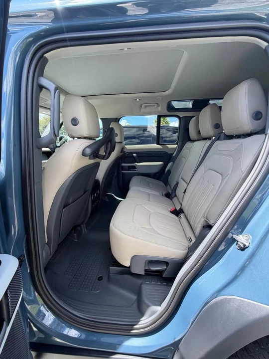 2020 Land Rover Defender L663 - Image 11 of 16