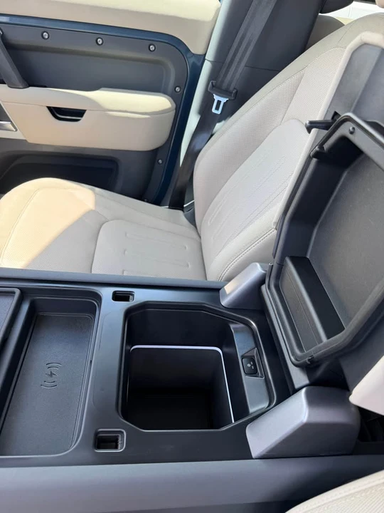 2020 Land Rover Defender L663 - Image 8 of 16
