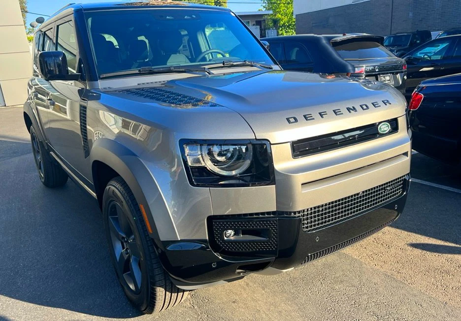 2020 Land Rover Defender L663 - Image 2 of 3