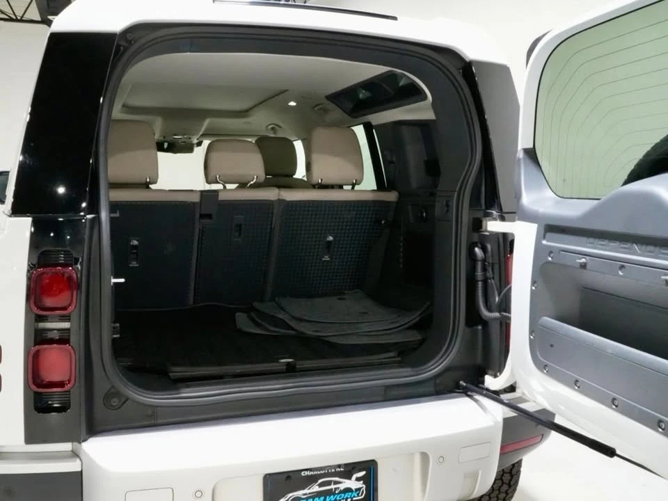 2020 Land Rover Defender L663 - Image 10 of 20