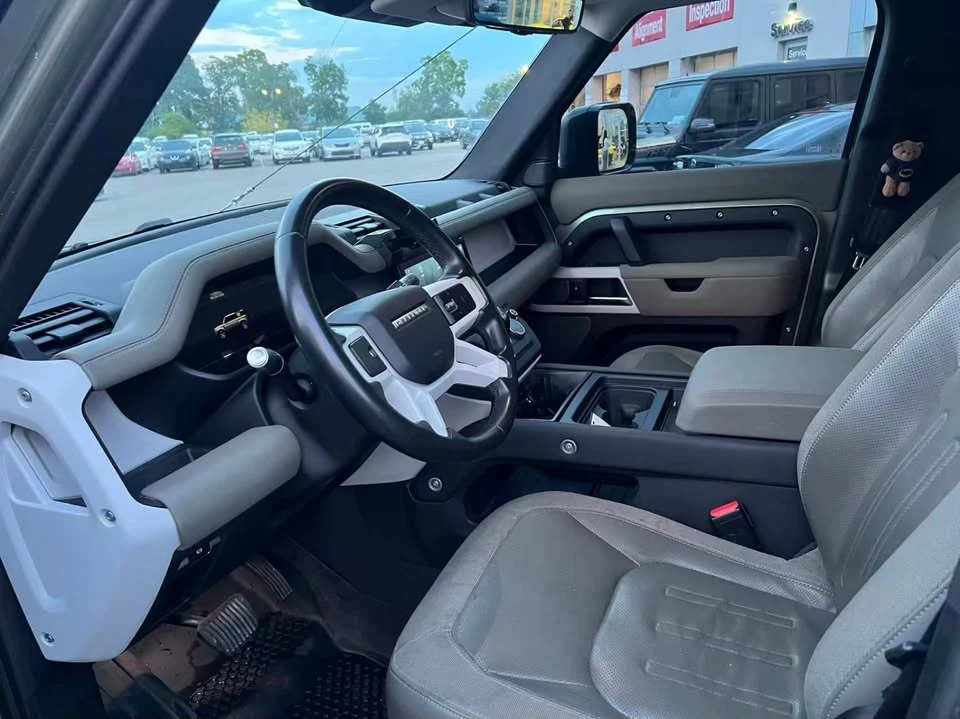 2020 Land Rover Defender L663 - Image 7 of 9