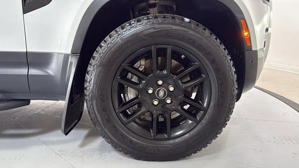 2020 Land Rover Defender L663 - Image 14 of 16