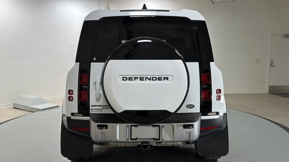 2020 Land Rover Defender L663 - Image 5 of 16