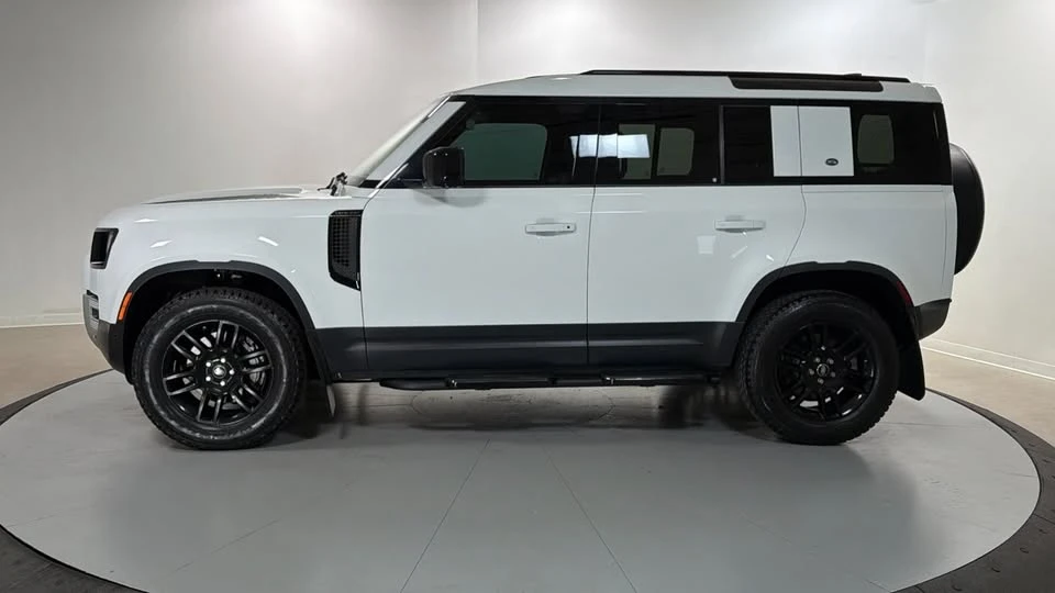 2020 Land Rover Defender L663 - Image 6 of 16