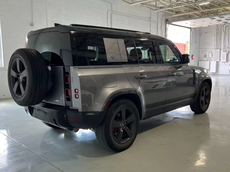 2020 Land Rover Defender L663 - Image 4 of 11