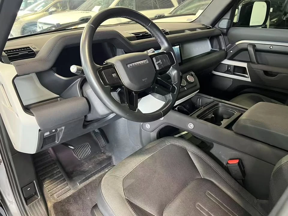 2020 Land Rover Defender L663 - Image 7 of 11