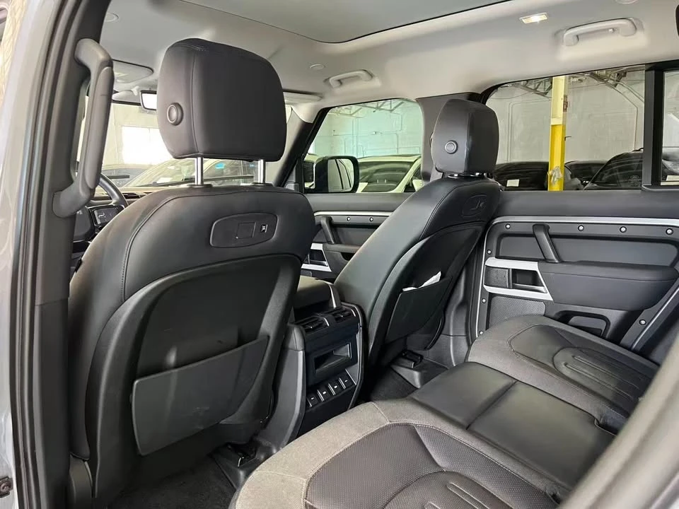 2020 Land Rover Defender L663 - Image 9 of 11