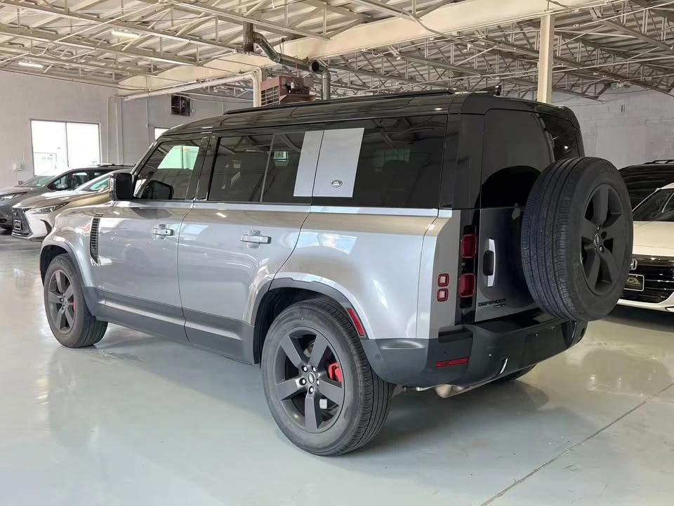 2020 Land Rover Defender L663 - Image 6 of 11