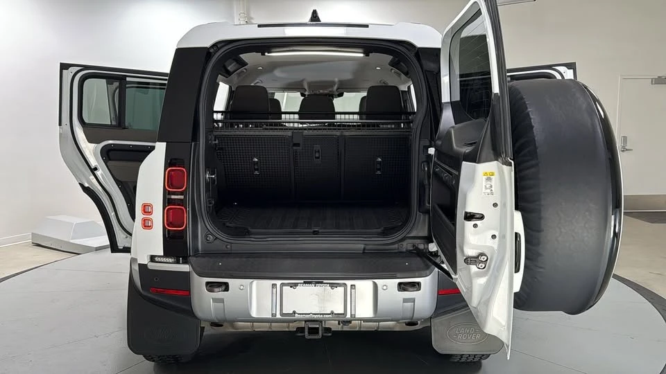 2020 Land Rover Defender L663 - Image 10 of 12