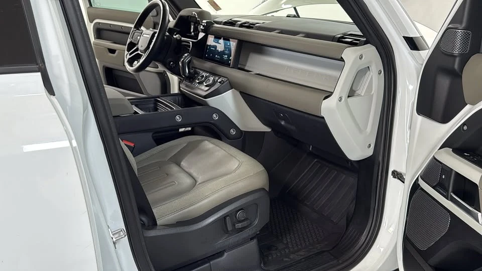 2020 Land Rover Defender L663 - Image 12 of 12