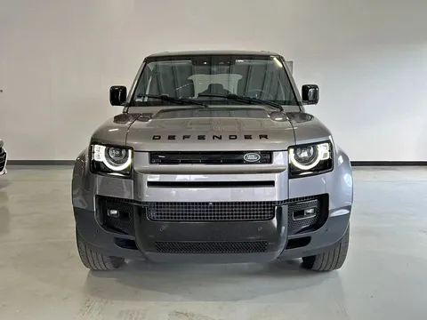 2020 Land Rover Defender 110 SE