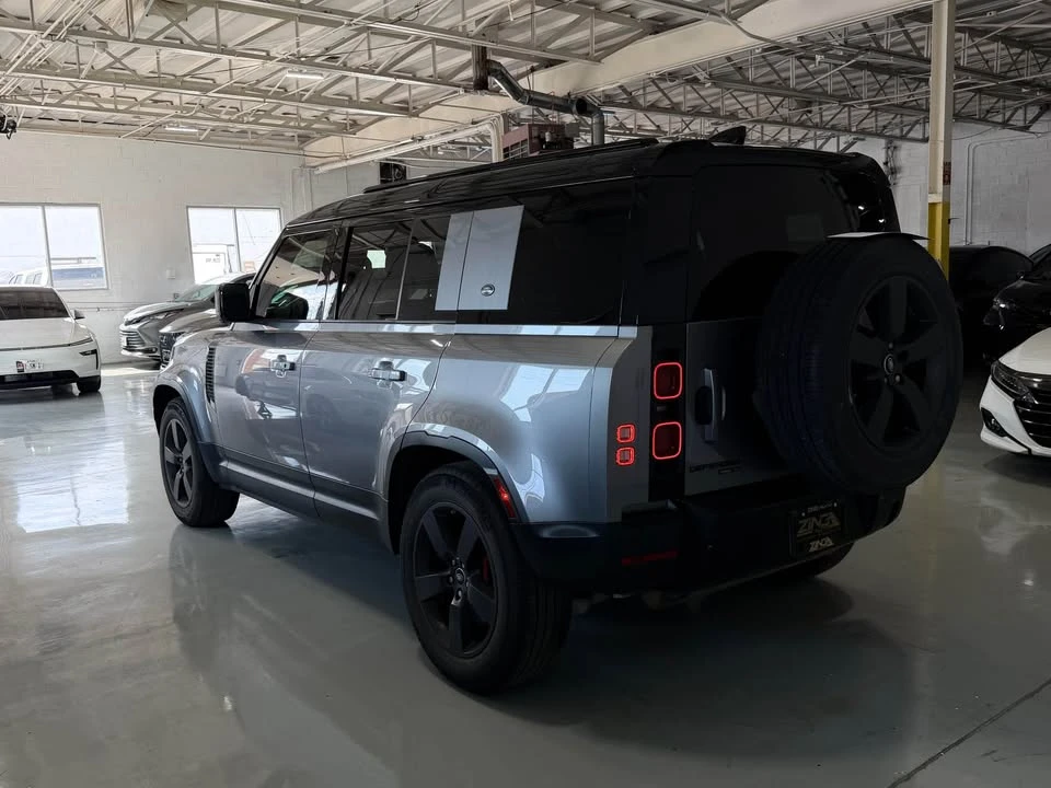 2020 Land Rover Defender L663 - Image 4 of 14