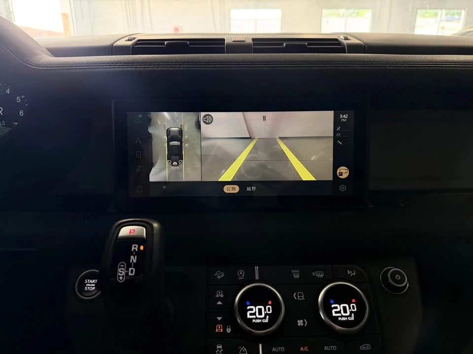 2020 Land Rover Defender L663 - Image 13 of 14