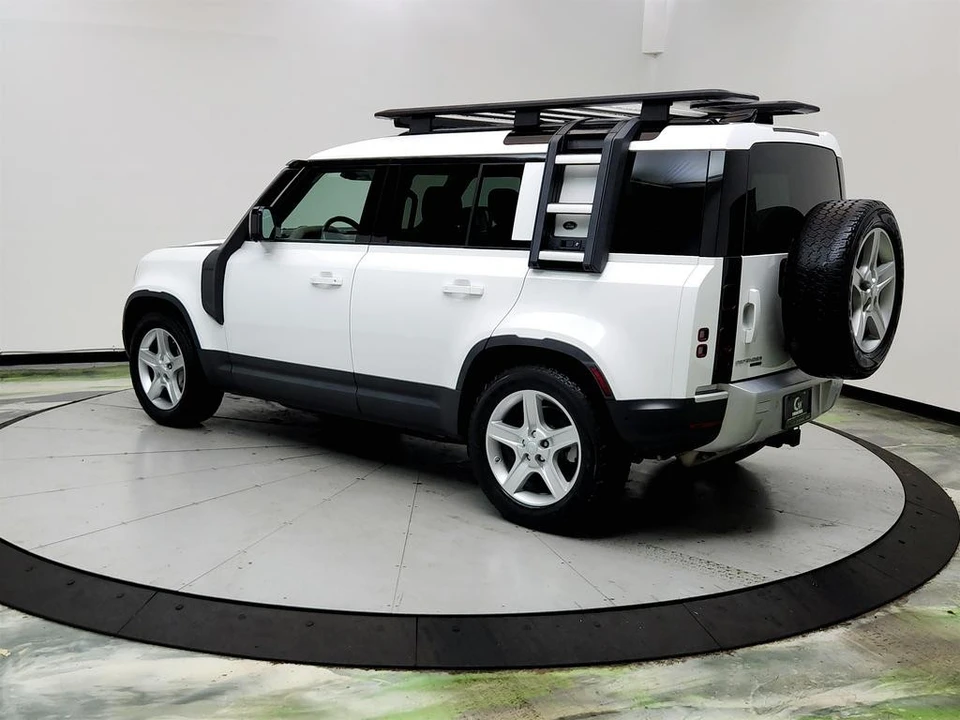 2020 Land Rover Defender L663 - Image 7 of 31