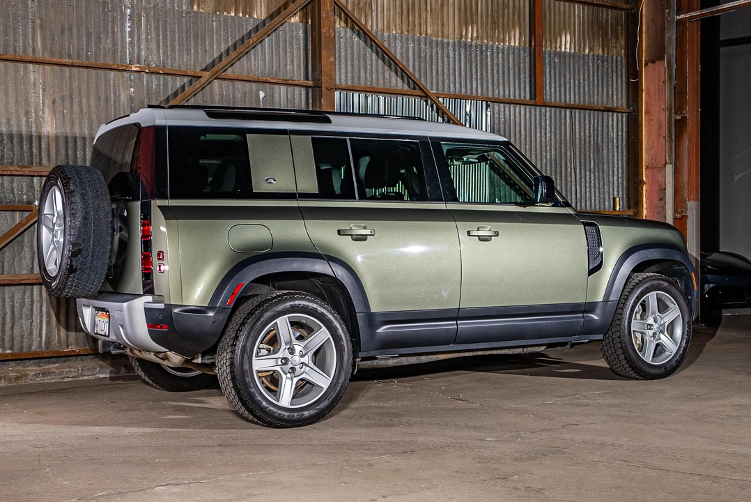 2020 Land Rover Defender L663 - Image 26 of 31