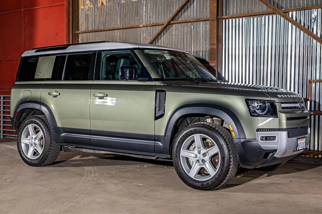 2020 Land Rover Defender L663 - Image 29 of 31