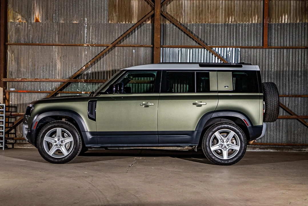2020 Land Rover Defender L663 - Image 15 of 31