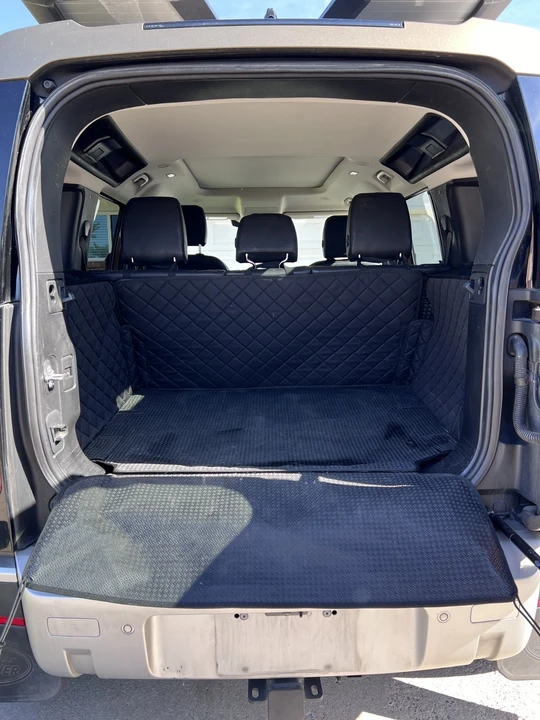 2020 Land Rover Defender 110 - Image 10 of 21