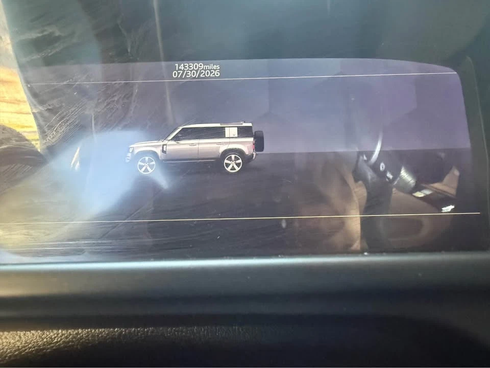 2020 Land Rover Defender L663 - Image 8 of 10