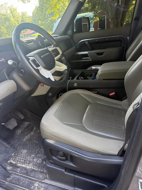 2020 Land Rover Defender L663 - Image 7 of 10