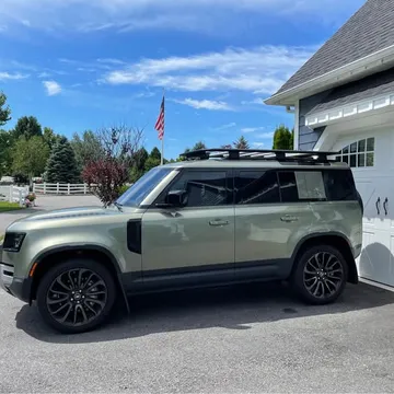 2020 Land Rover Defender 110 SE Sport Utility 4D