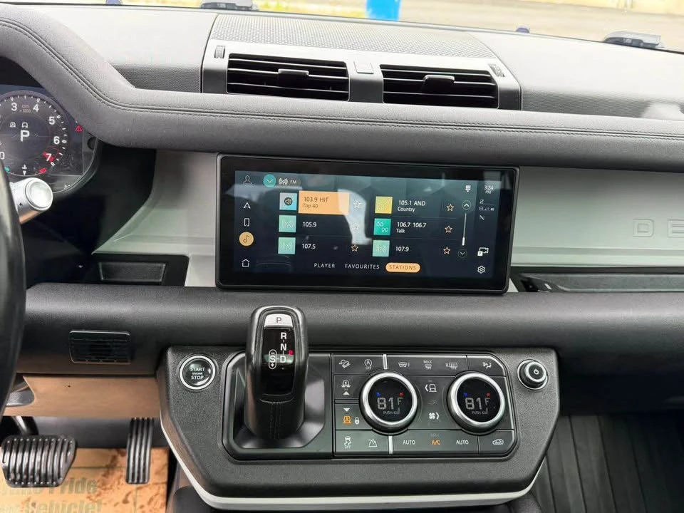 2020 Land Rover Defender L663 - Image 12 of 19