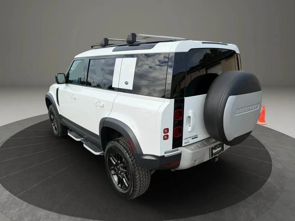 2020 Land Rover Defender L663 - Image 9 of 18