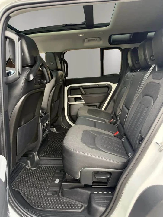 2020 Land Rover Defender L663 - Image 18 of 18