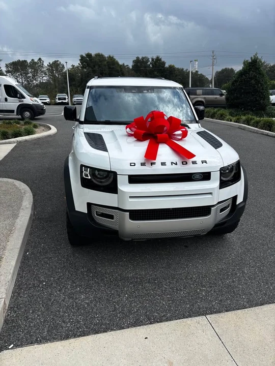 2020 Land Rover Defender L663 - Image 5 of 16
