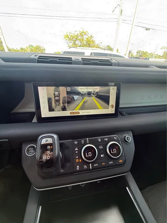 2020 Land Rover Defender L663 - Image 10 of 14