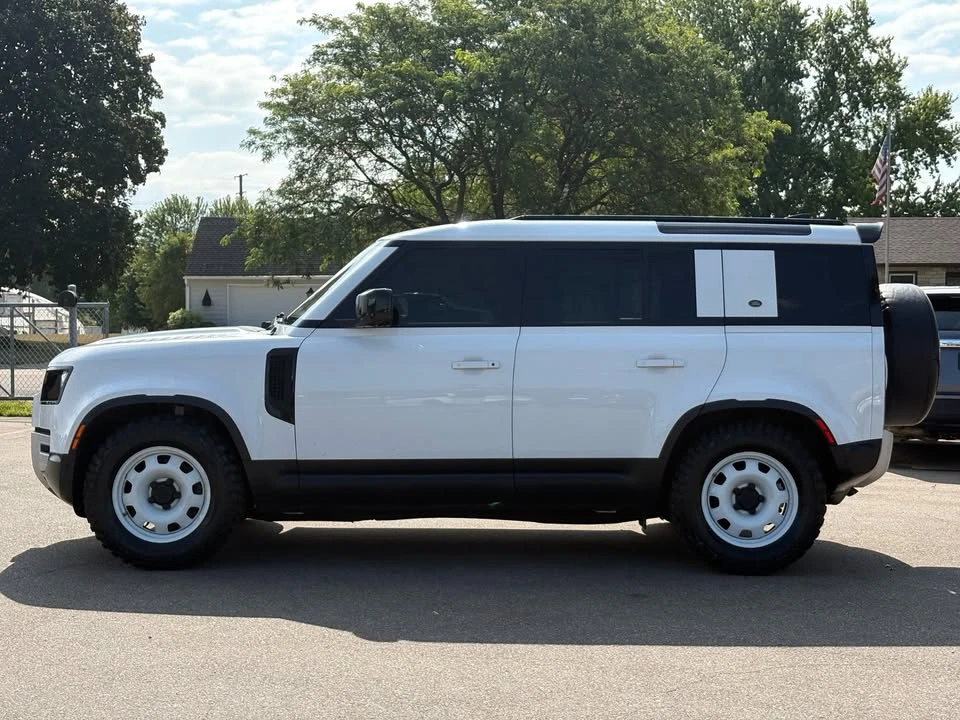 2020 Land Rover Defender L663 - Image 4 of 19