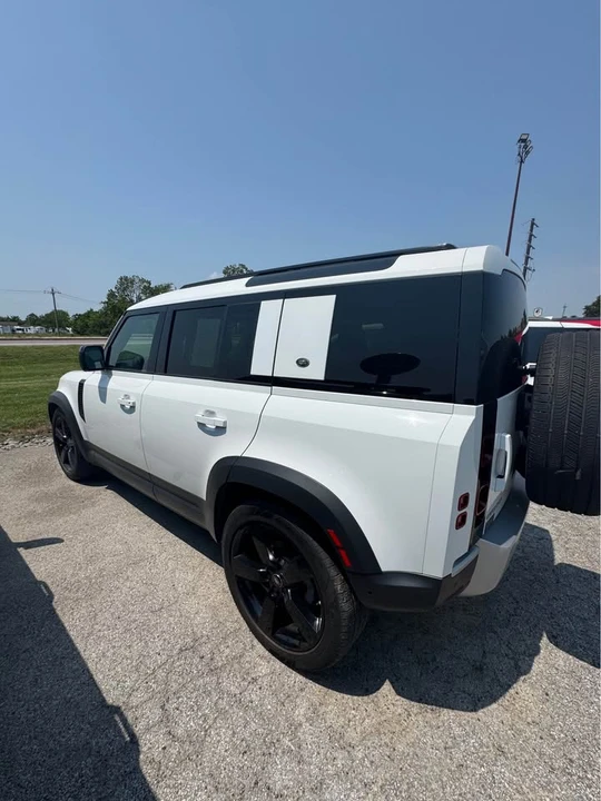 2020 Land Rover Defender L663 - Image 6 of 13