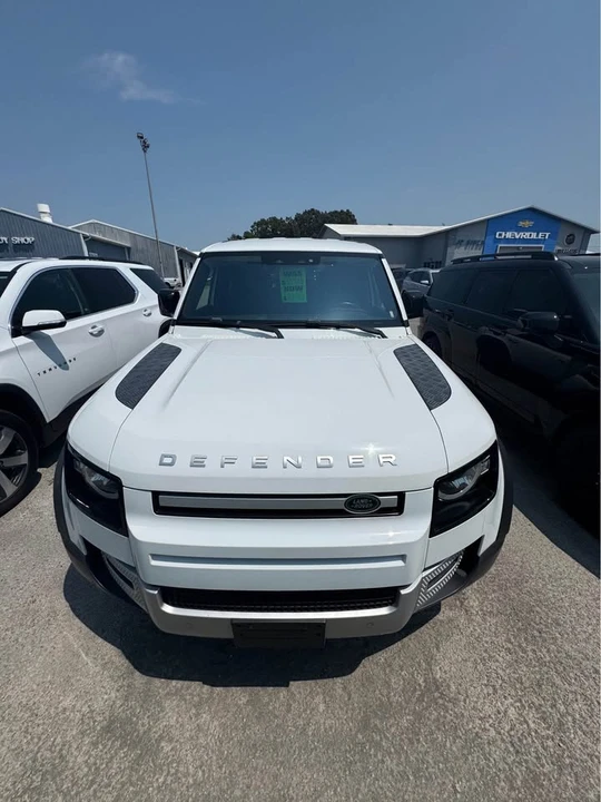 2020 Land Rover Defender L663 - Image 2 of 13