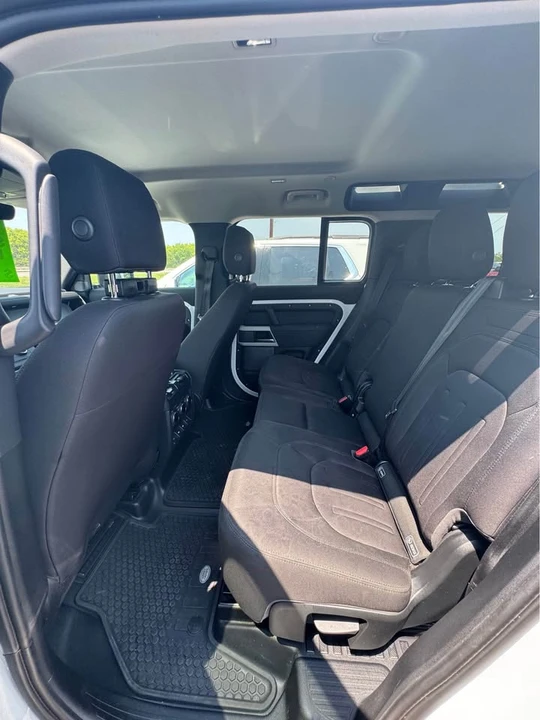 2020 Land Rover Defender L663 - Image 11 of 13