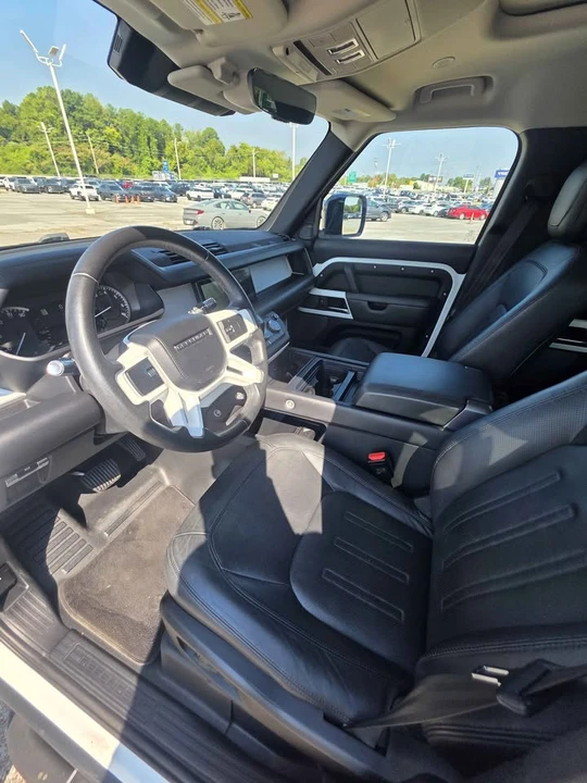 2020 Land Rover Defender L663 - Image 5 of 7