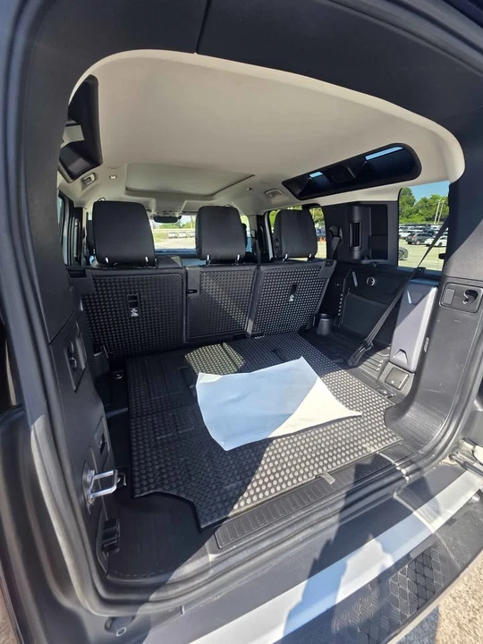 2020 Land Rover Defender L663 - Image 4 of 7