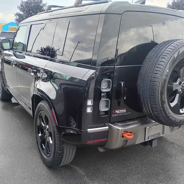 2020 Land Rover Defender 110 X (2020.5) Sport Utility 4D