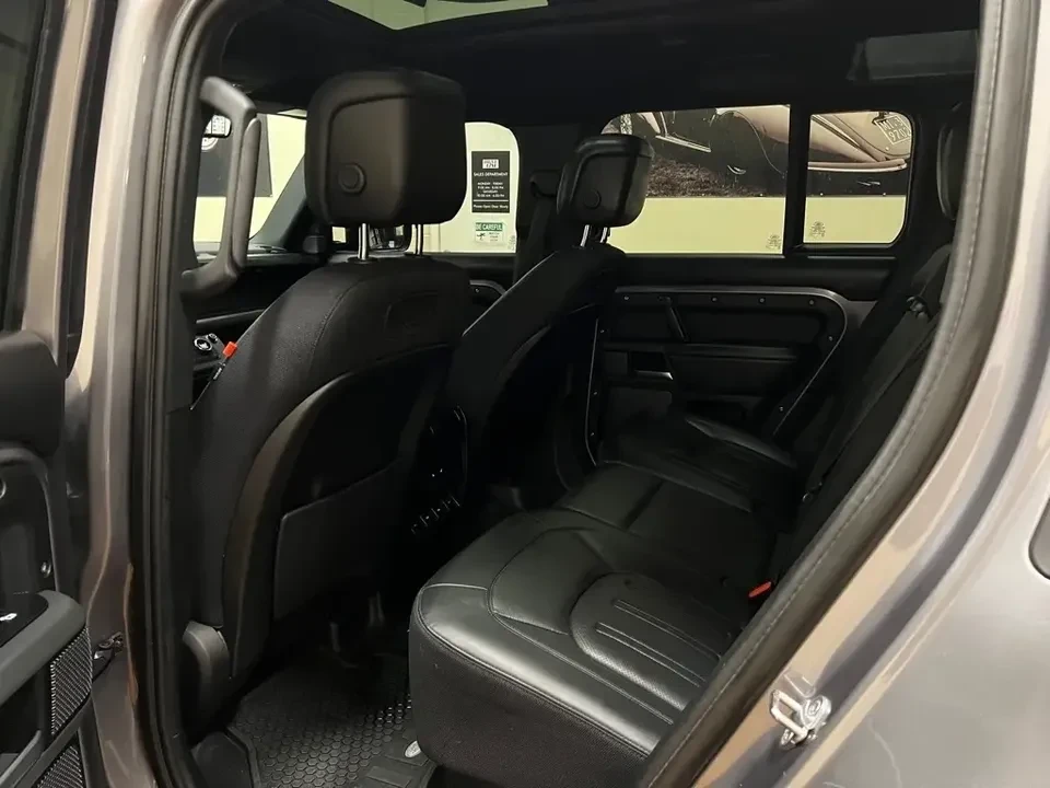 2020 Land Rover Defender L663 - Image 11 of 16