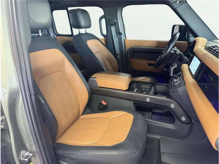 2020 Land Rover Defender L663 - Image 24 of 31