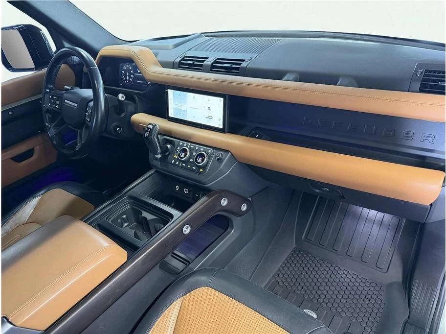 2020 Land Rover Defender L663 - Image 27 of 31