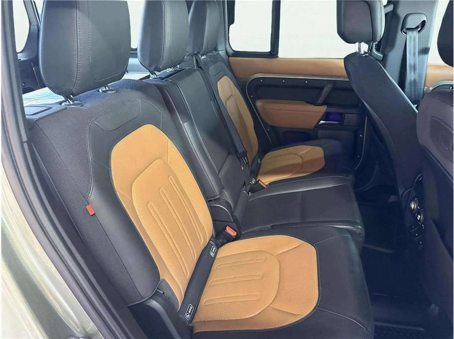 2020 Land Rover Defender L663 - Image 26 of 31