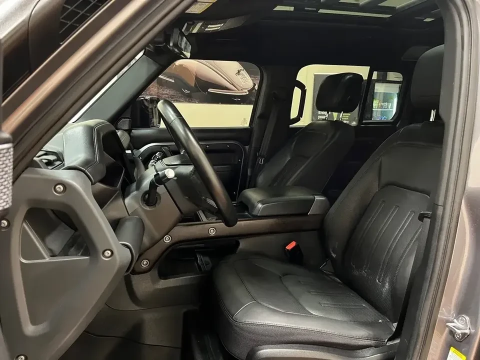 2020 Land Rover Defender L663 - Image 10 of 20