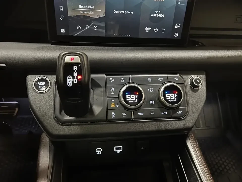 2020 Land Rover Defender L663 - Image 11 of 16