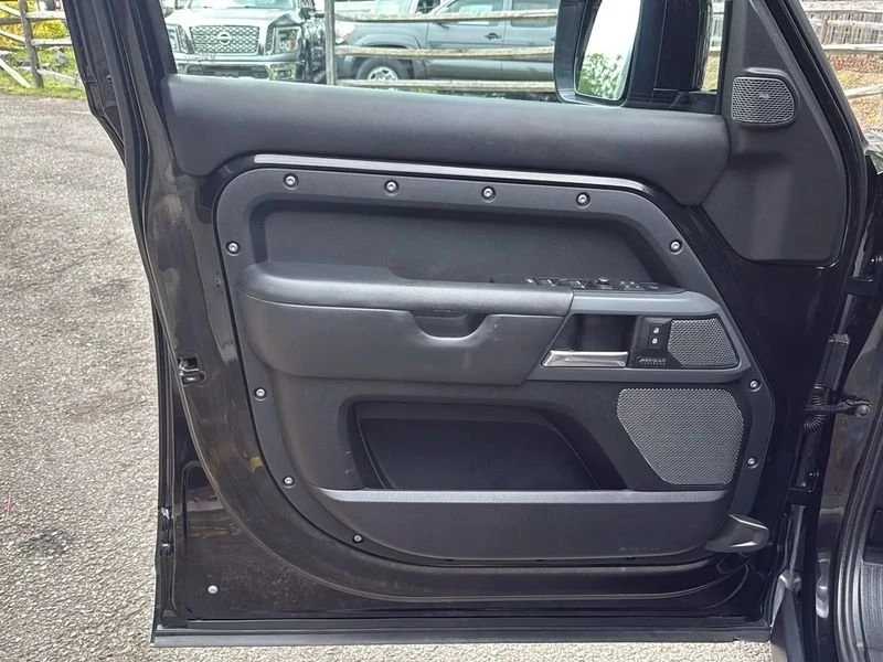 2020 Land Rover Defender L663 - Image 9 of 20