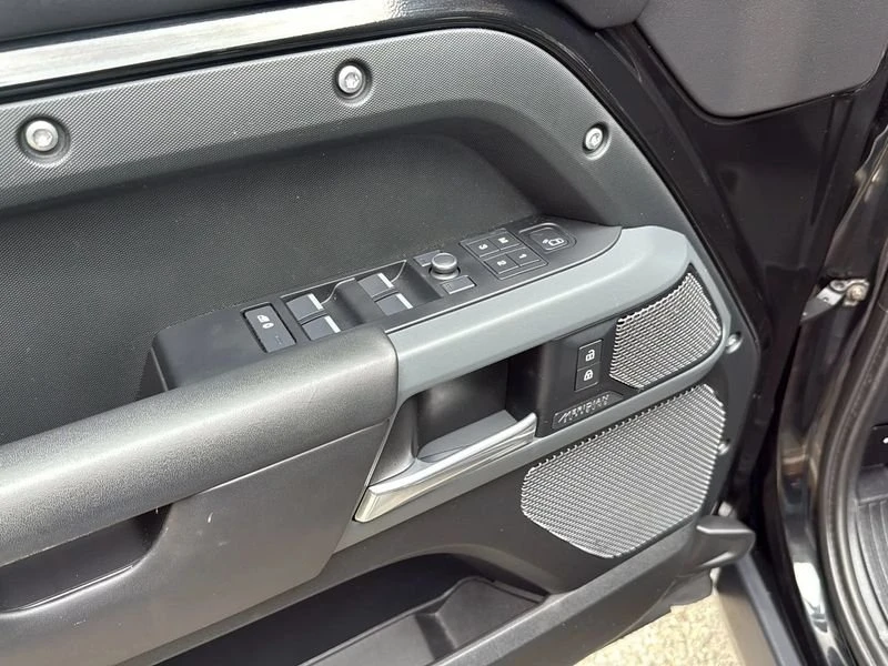 2020 Land Rover Defender L663 - Image 10 of 20