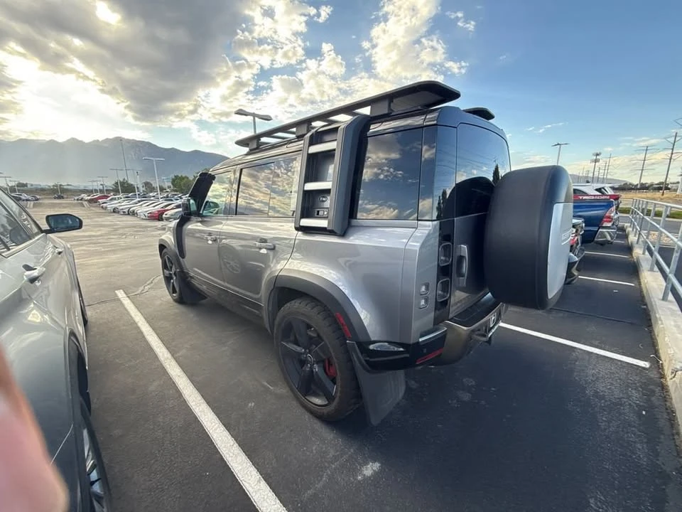 2020 Land Rover Defender L663 - Image 2 of 5