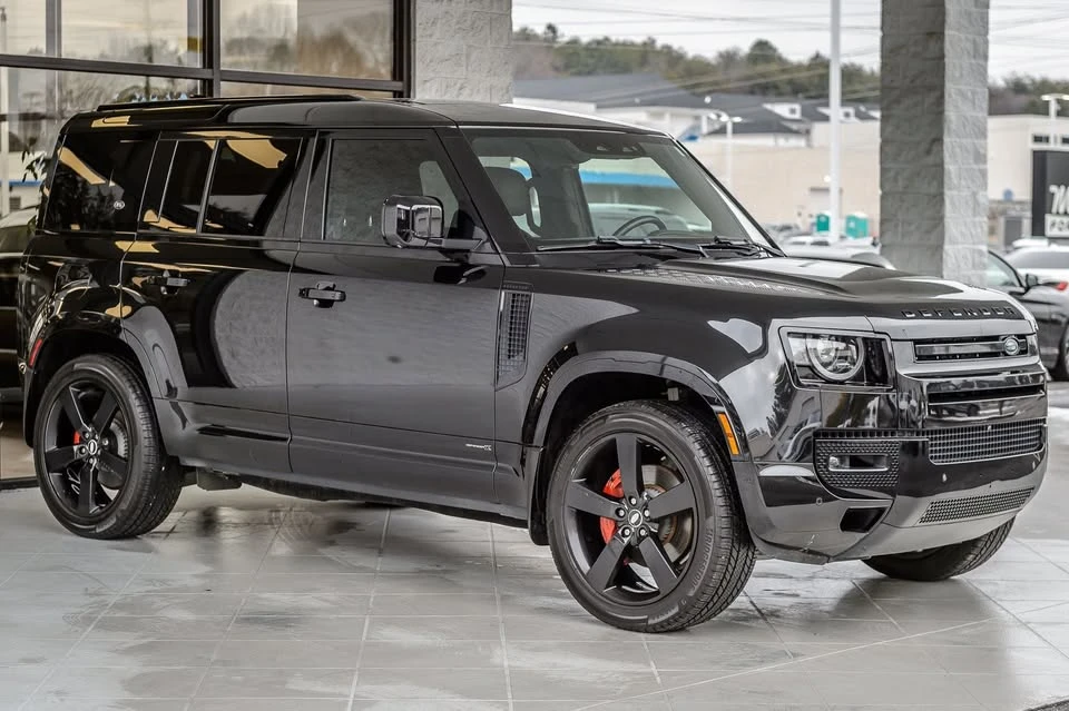 2020 Land Rover Defender L663 - Image 2 of 20