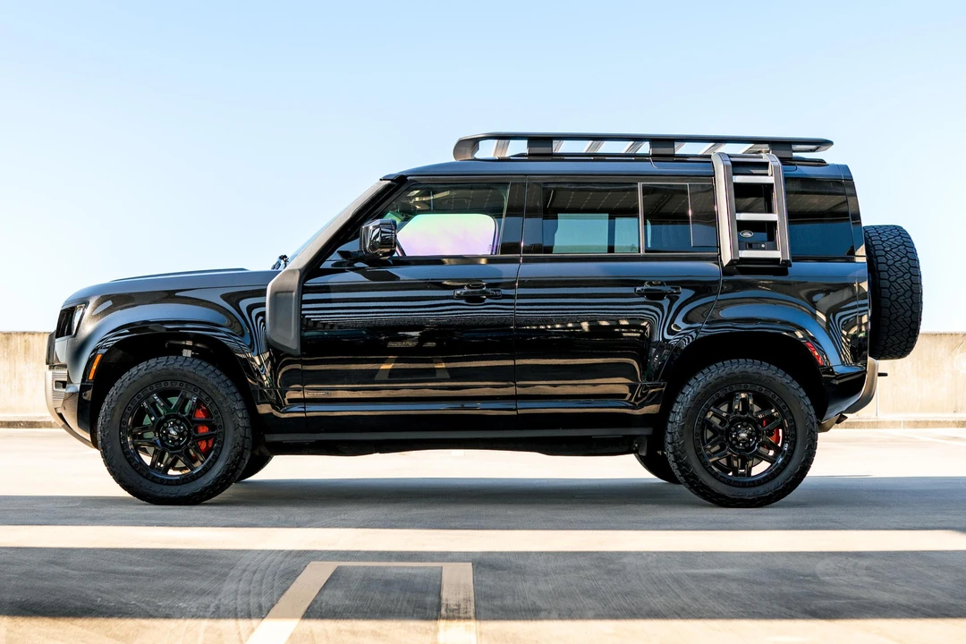 2020 Land Rover Defender L663 - Image 3 of 31