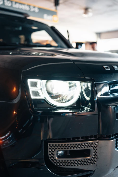 2020 Land Rover Defender L663 - Image 13 of 31