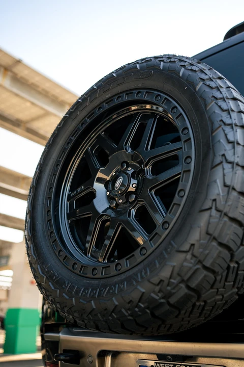 2020 Land Rover Defender L663 - Image 22 of 31
